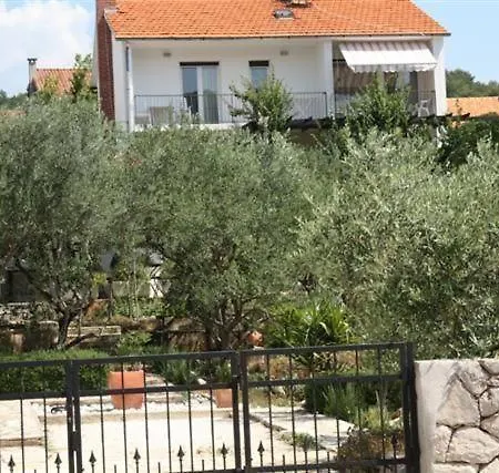 Tihana Mit Mediterranem Garten * Stari Grad (Hvar)