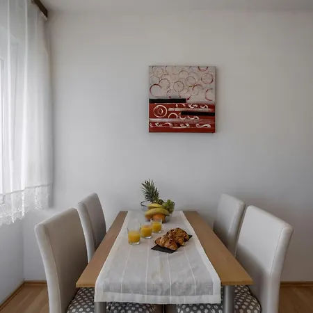 Tihana Mit Mediterranem Garten Apartment Stari Grad (Hvar)